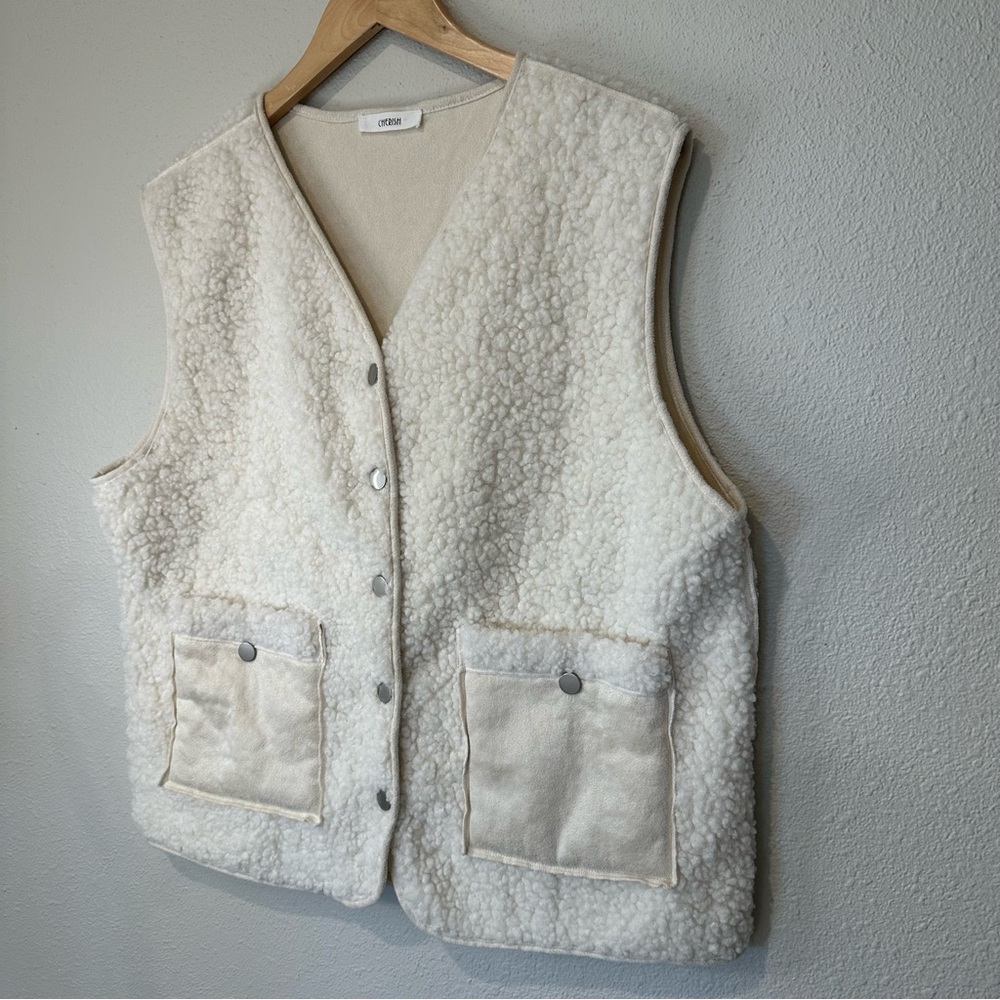 Cherish Cream Button-Up Sherpa Vest - Picture 5 of 11
